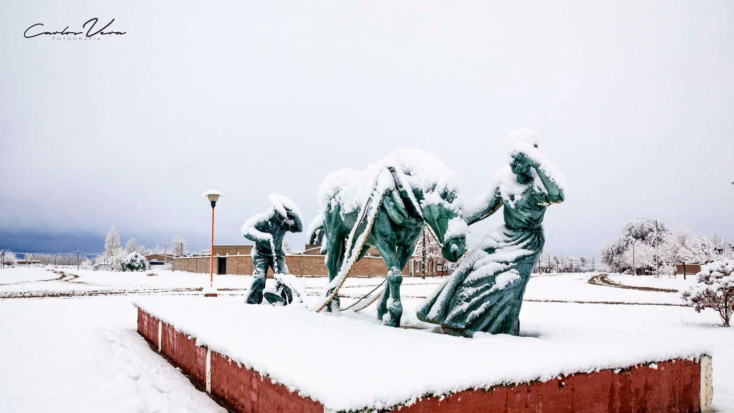 estatua-gacuho-nevado