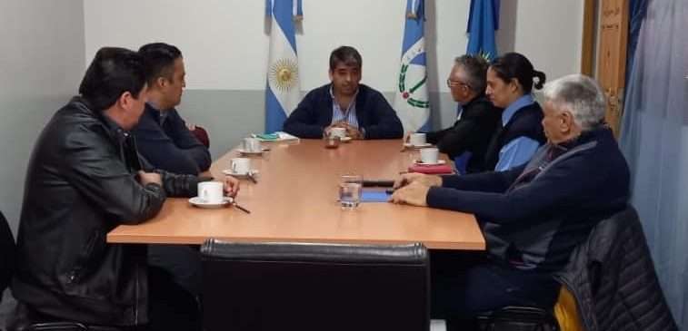 REUNIÓN DEL INTENDENTE CON MIEMBROS DE LA MUTUAL Y EL CÍRCULO POLICIAL